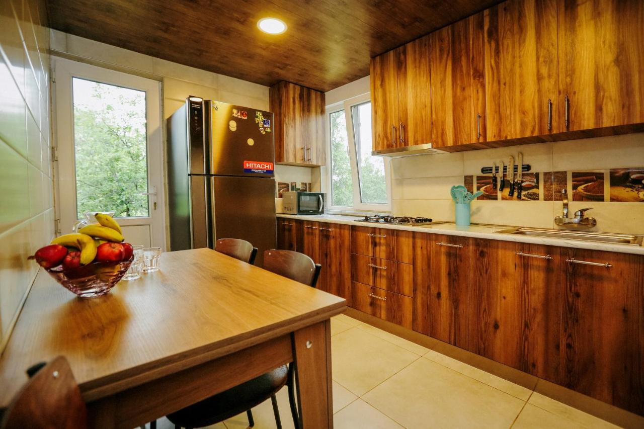 Bebo Babu Guest House Кутаиси Экстерьер фото